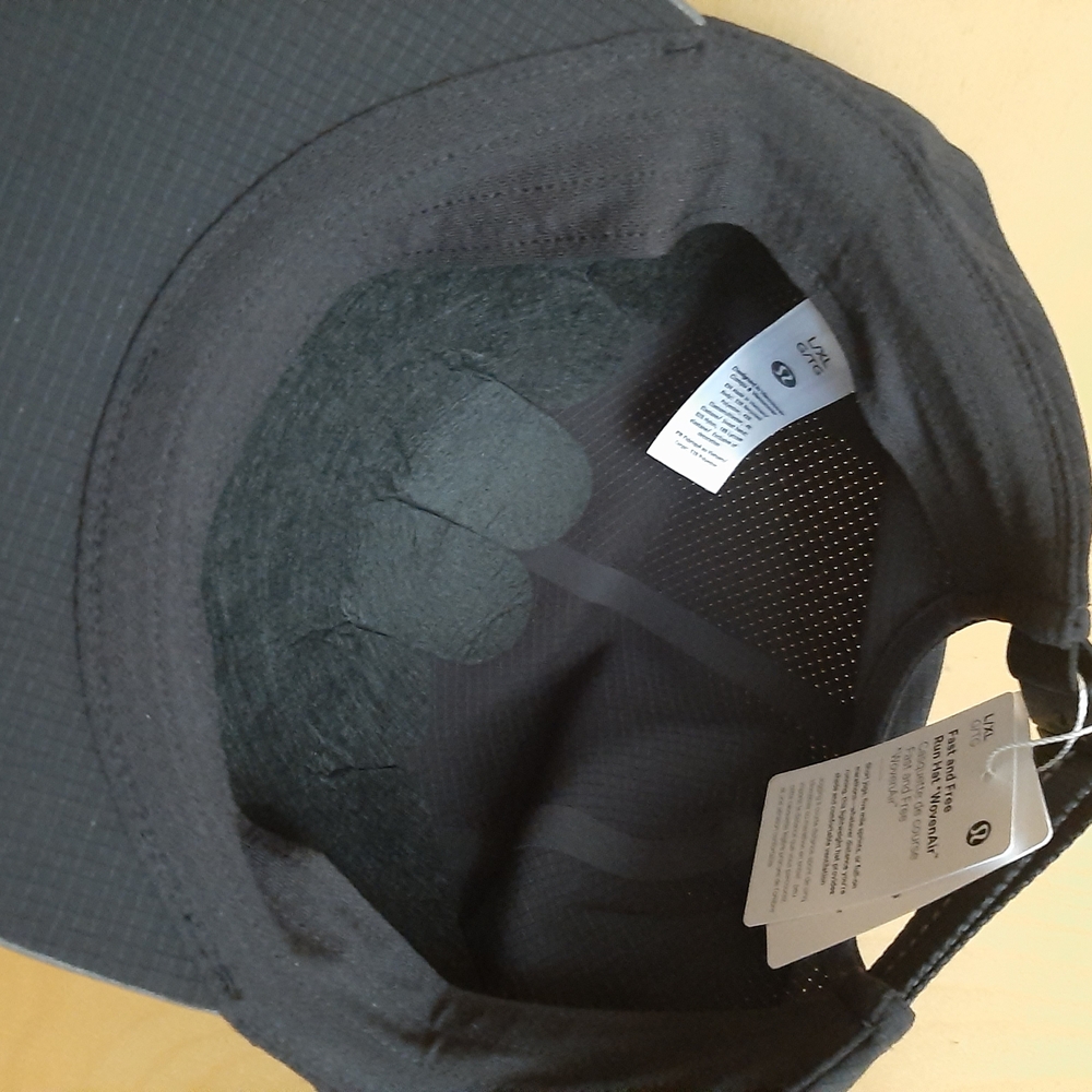 lululemon athletica WovenAir Black Cap - Picture 2 of 5